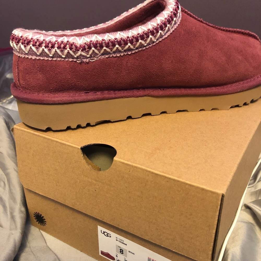 Woman’s up slippers